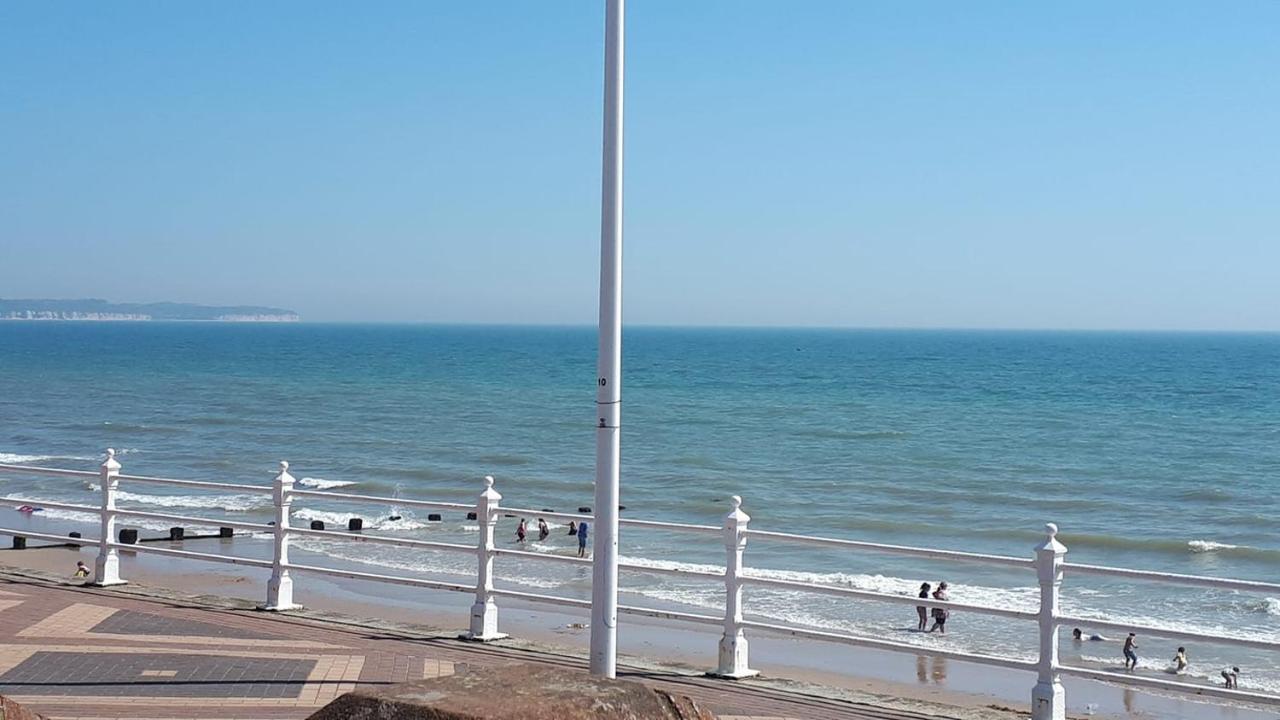 East Coast Apartments First Floor 2 Bed Apartment All Towels And Sheets Supplied Bridlington Exterior foto